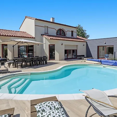 La Bocana - Spacieuse, Piscine Et Familiale Cugand